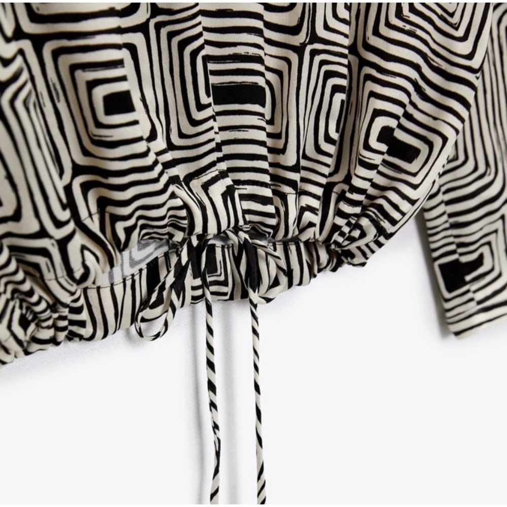NWT ZARA M Blouse‎ Womens Black/Beige Geometric Print Drawstring Casual Office - Picture 4 of 10